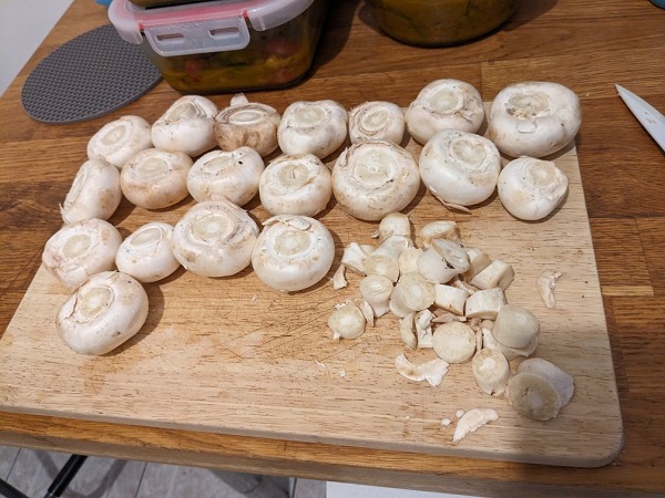 /images/champignons-sauce-miso-step01.jpg